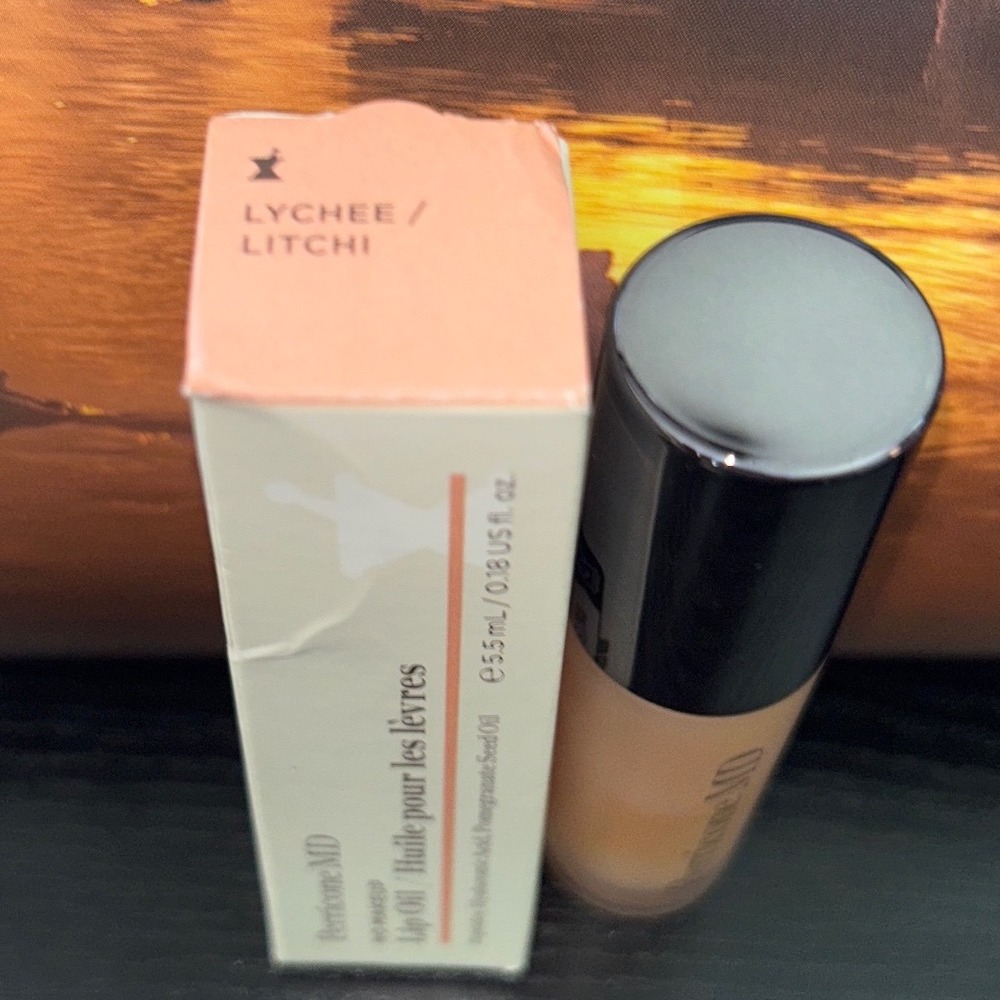 Perricone MD No Makeup Lip Oil Lychee - Picture 2 of 3